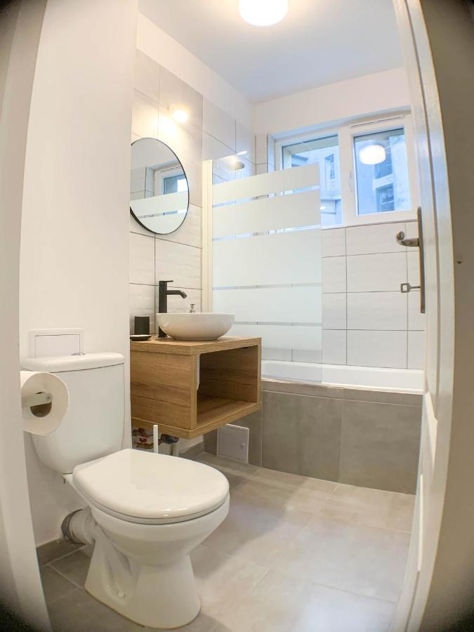 Luterana Studio Apartment Bucarest Extérieur photo