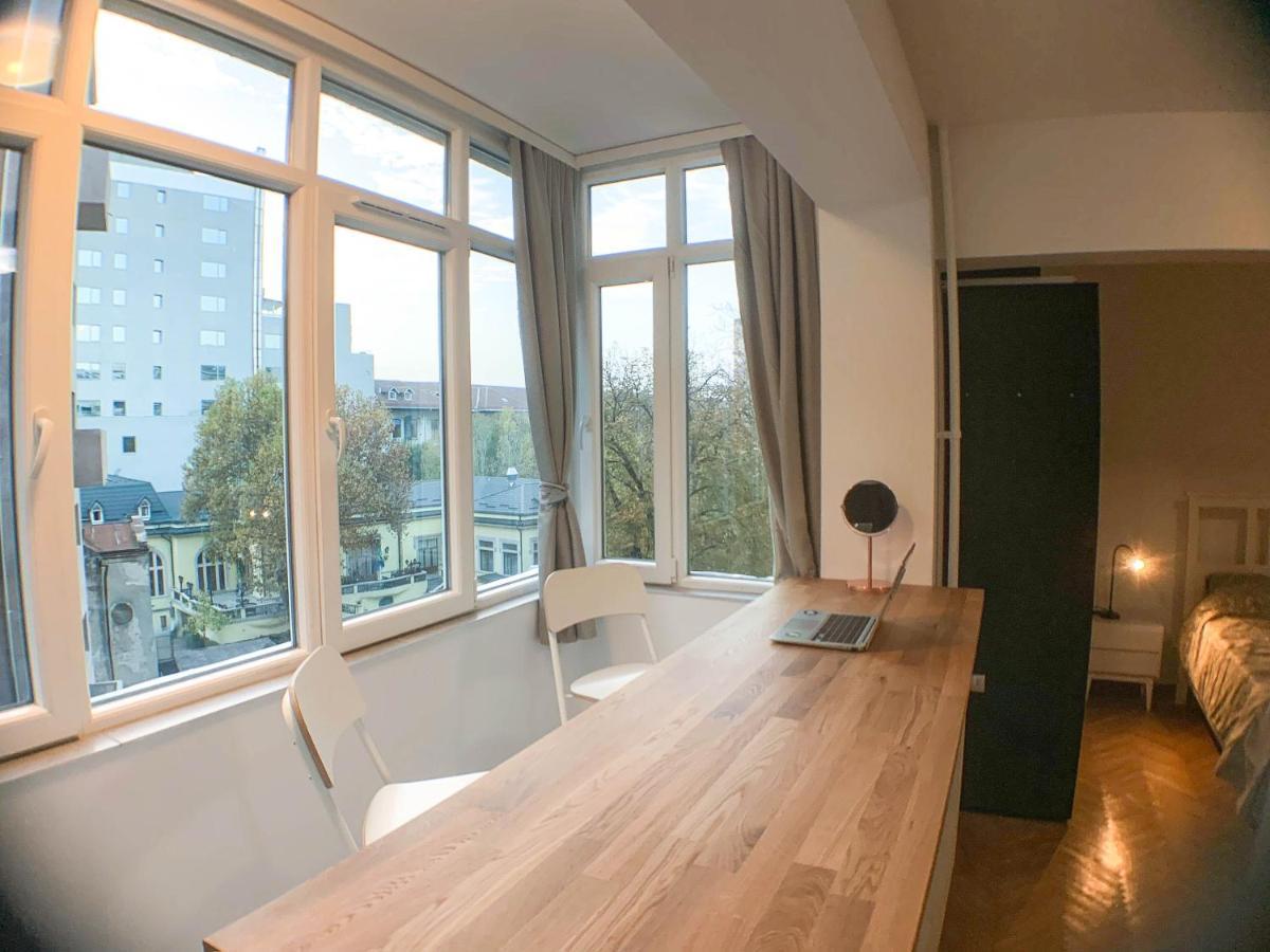 Luterana Studio Apartment Bucarest Extérieur photo