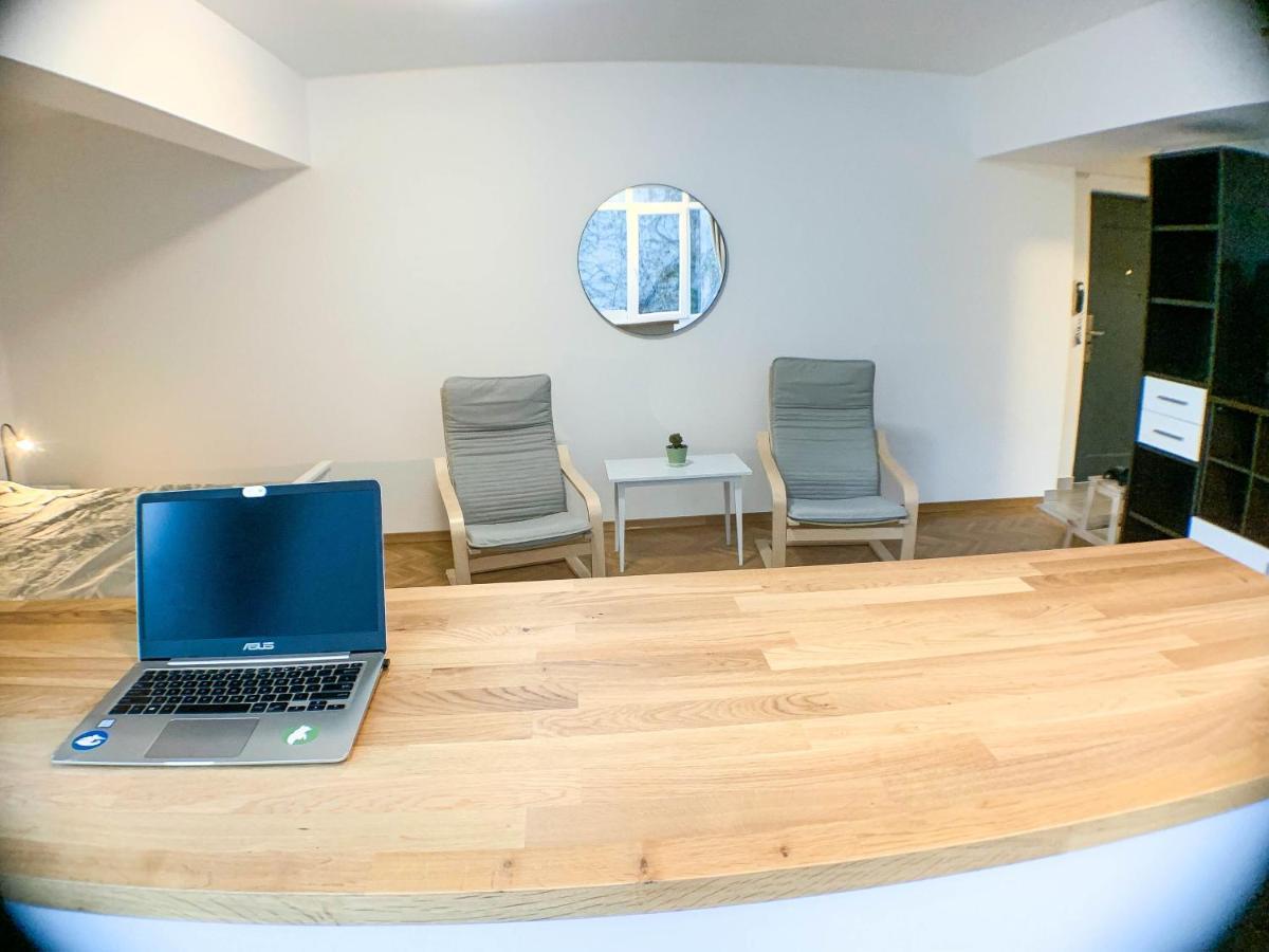 Luterana Studio Apartment Bucarest Extérieur photo